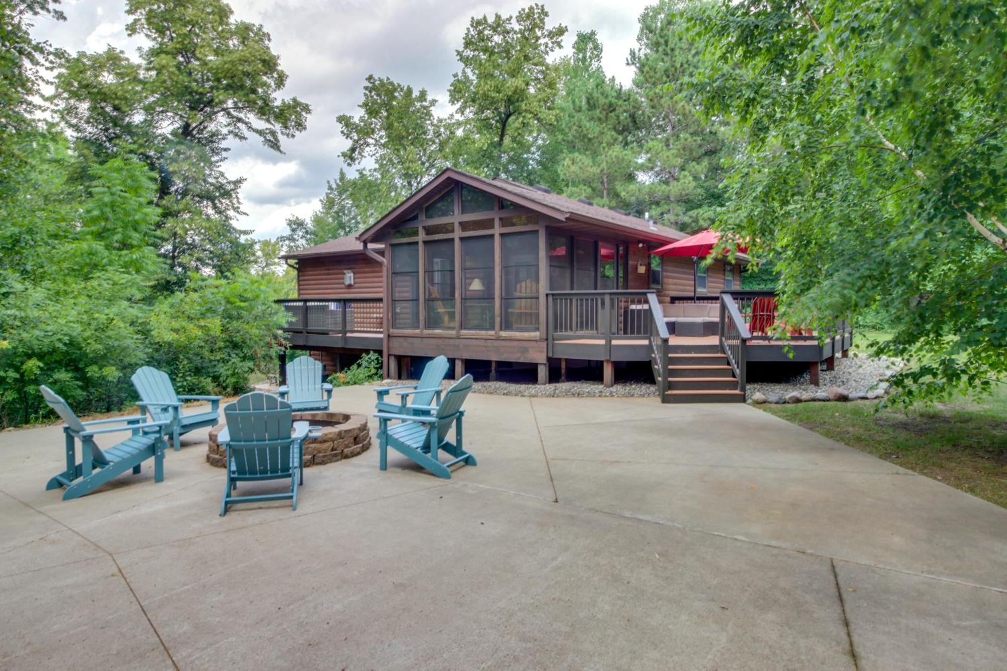 Beautiful Breezy Point Home With Beach And Dock! Pequot Lakes Exteriör bild